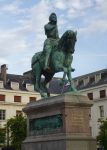 Statue de Jeanne d´Arc und  Maison Jeanne d´Arc